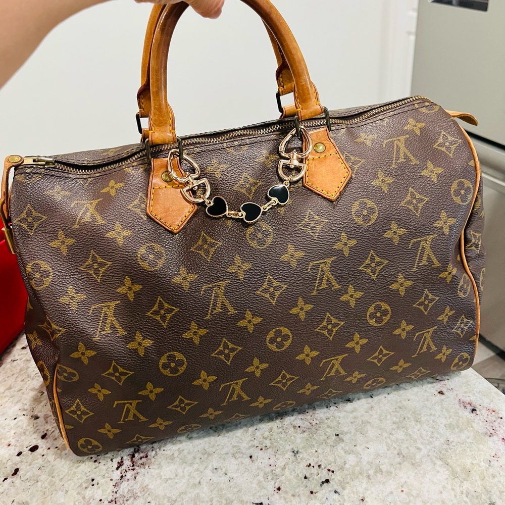 EUC Beautiful Vintage  Authentic LV Speedy 35 100% Guaranteed